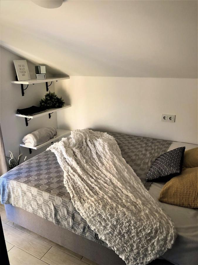 Apartments Jaki Crikvenica Ngoại thất bức ảnh